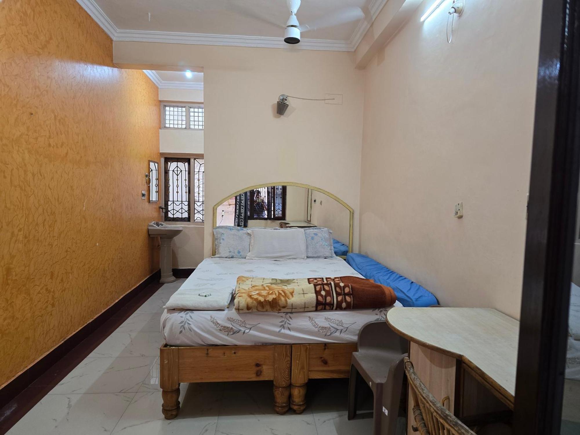 هامبي Lakshmi Heritage Tourist Home المظهر الخارجي الصورة