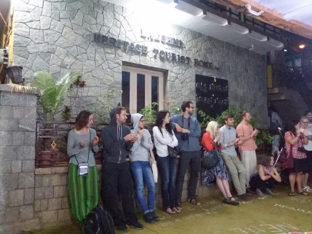 هامبي Lakshmi Heritage Tourist Home المظهر الخارجي الصورة