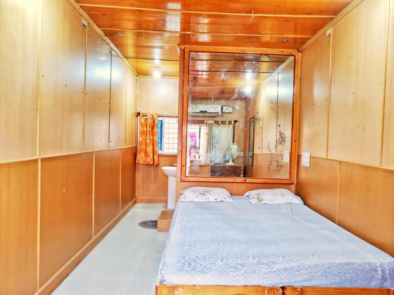 هامبي Lakshmi Heritage Tourist Home المظهر الخارجي الصورة