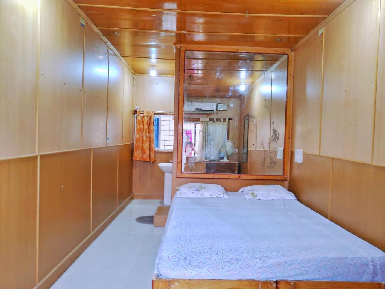 هامبي Lakshmi Heritage Tourist Home المظهر الخارجي الصورة